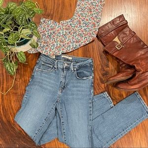 Levi’s 724 High Rise Jeans